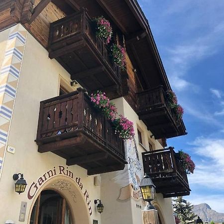 Hotel Garni Rin Da Rin Livigno Exteriör bild